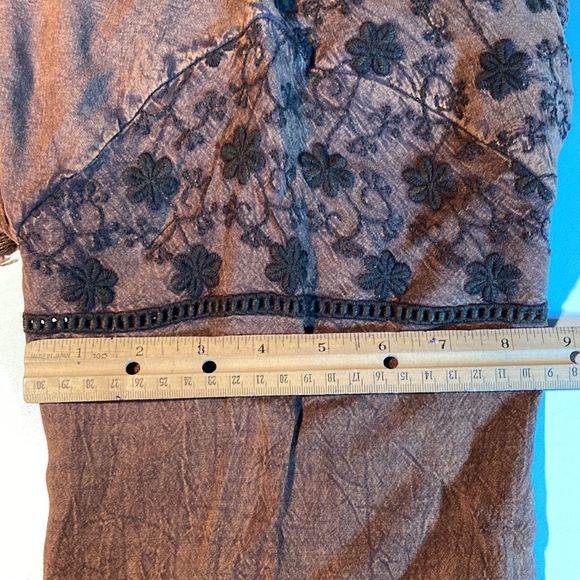 NWT Indigo Thread Co 1X overlay boho style brown with embroidery, acid wash look - Picture 10 of 11